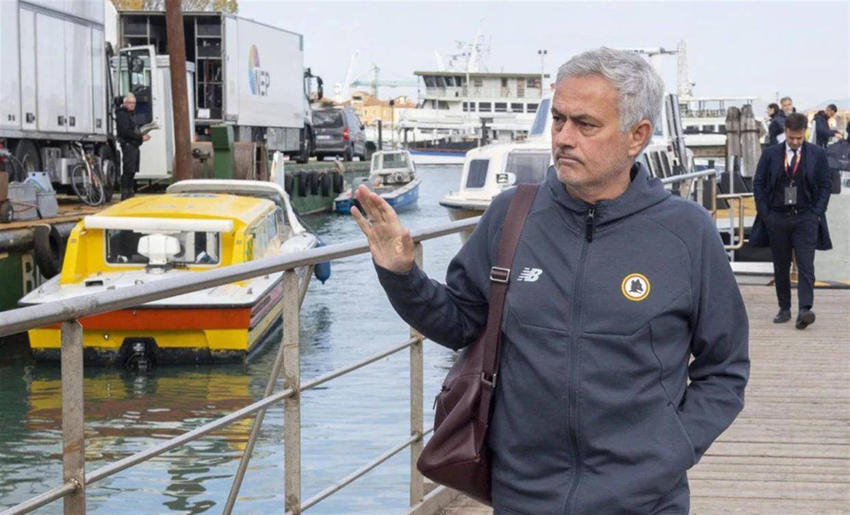 不听经纪人门德斯的忠告，穆里尼奥为傲慢付出了怎样的惨重代价？